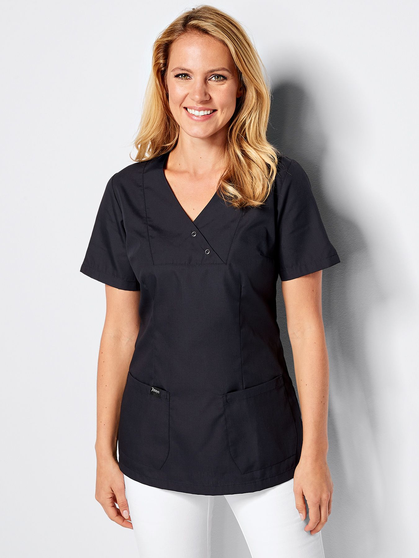 Tunique médicale à encolure V – 2 boutons-pression LAMIA