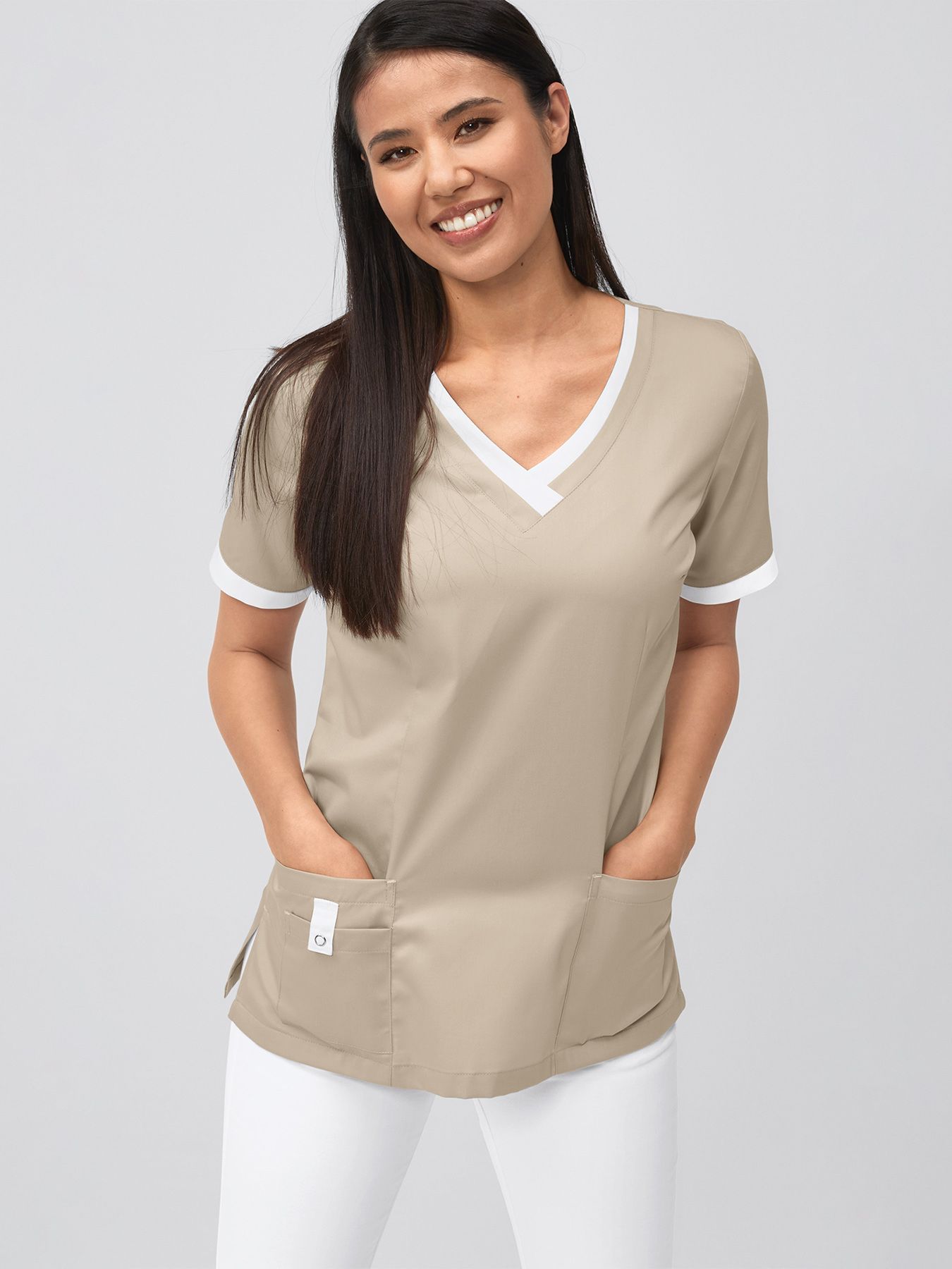 Tunique médicale facile à enfiler NICE