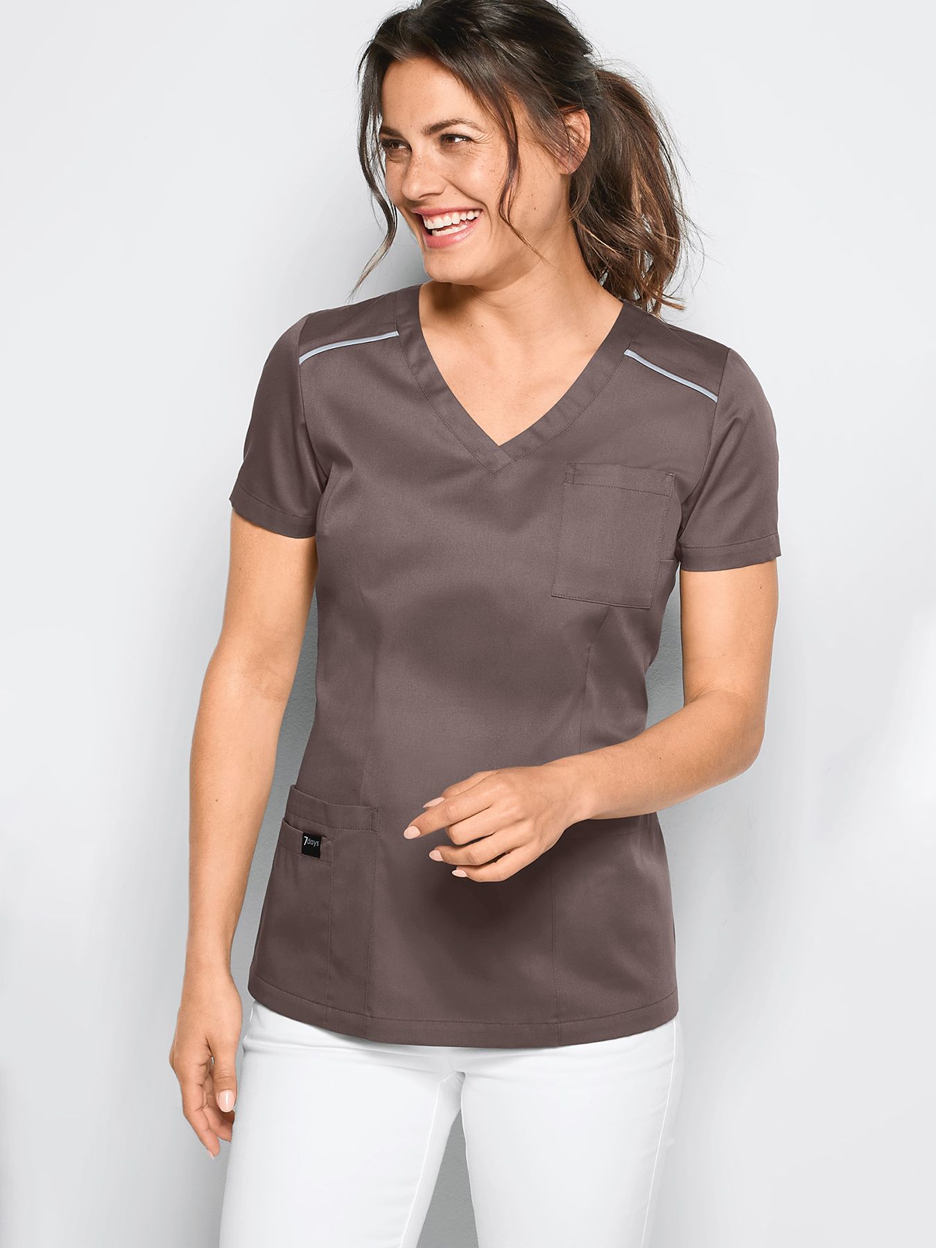 Tunique médicale à enfiler avec passepoil